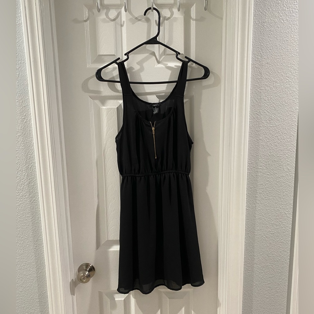 Rue 21 summer dress size small zipper front